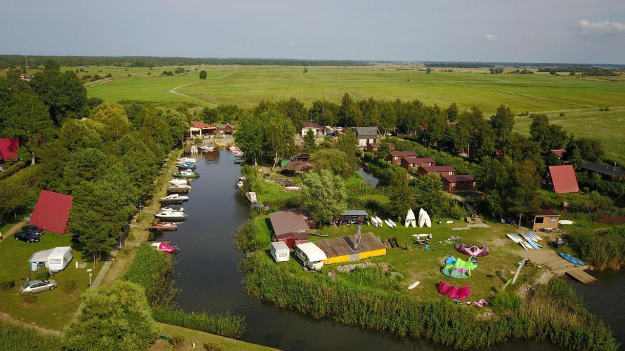 Stanica Wodna Hotel Dzwirzyno Exterior photo